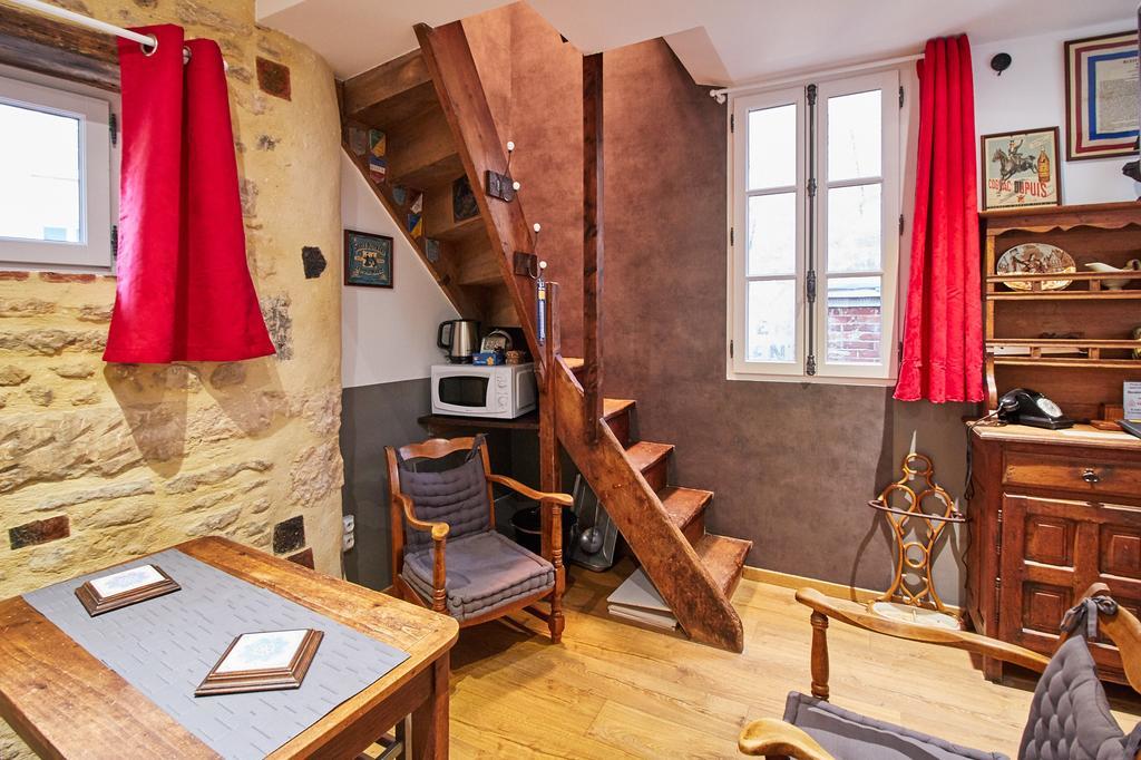 La Plus Petite Maison De France Bayeux Room photo
