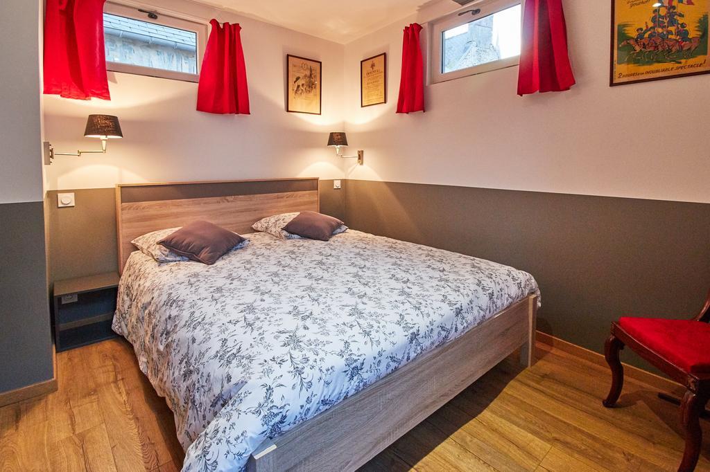 La Plus Petite Maison De France Bayeux Room photo
